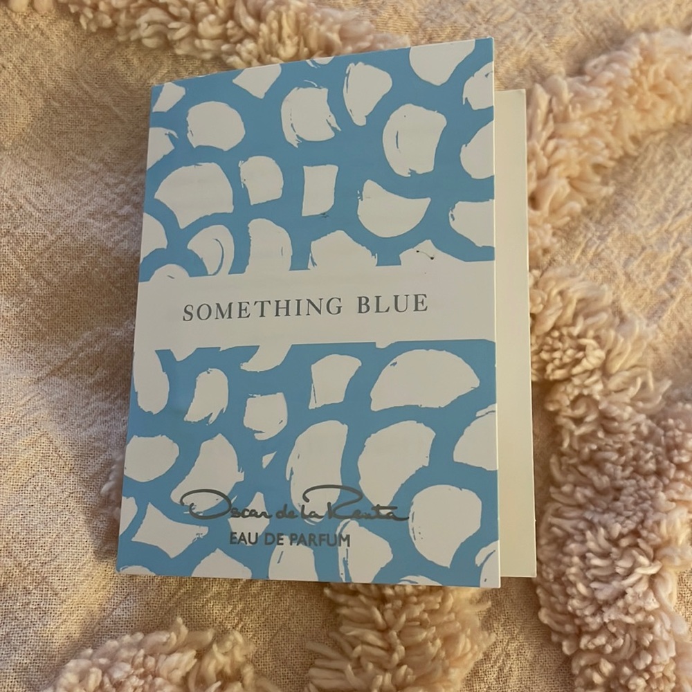 Oscar de la Renta | Something Blue EDP sample